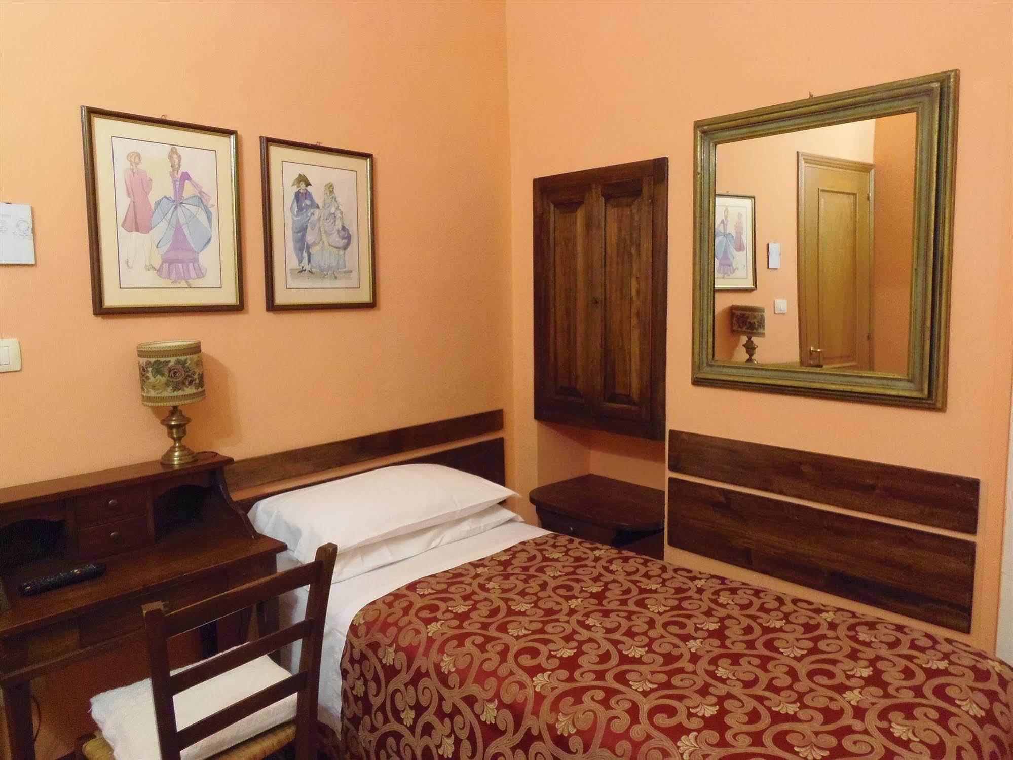 Hotel Morlacchi Perugia Bagian luar foto