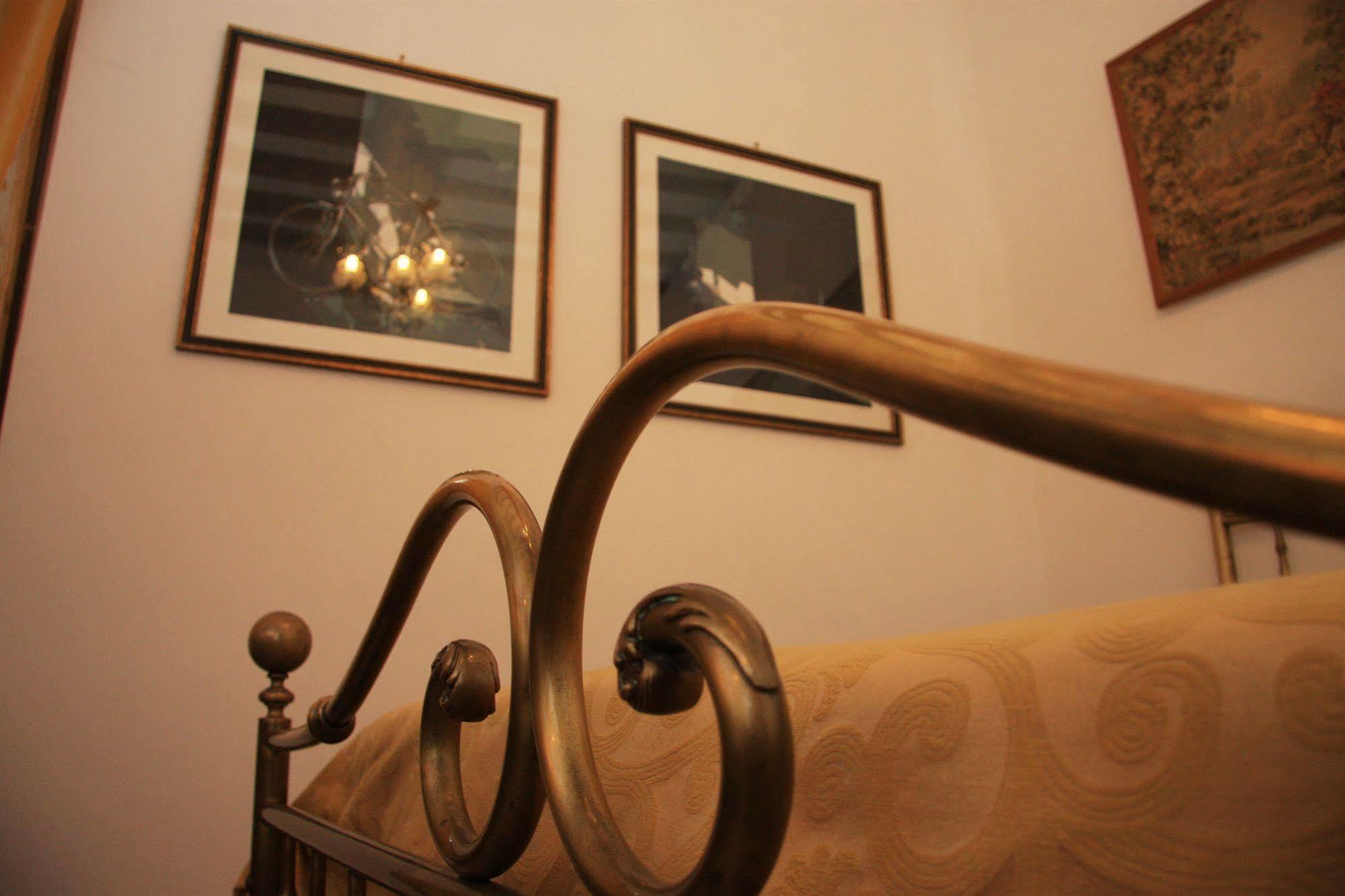 Hotel Morlacchi Perugia Bagian luar foto