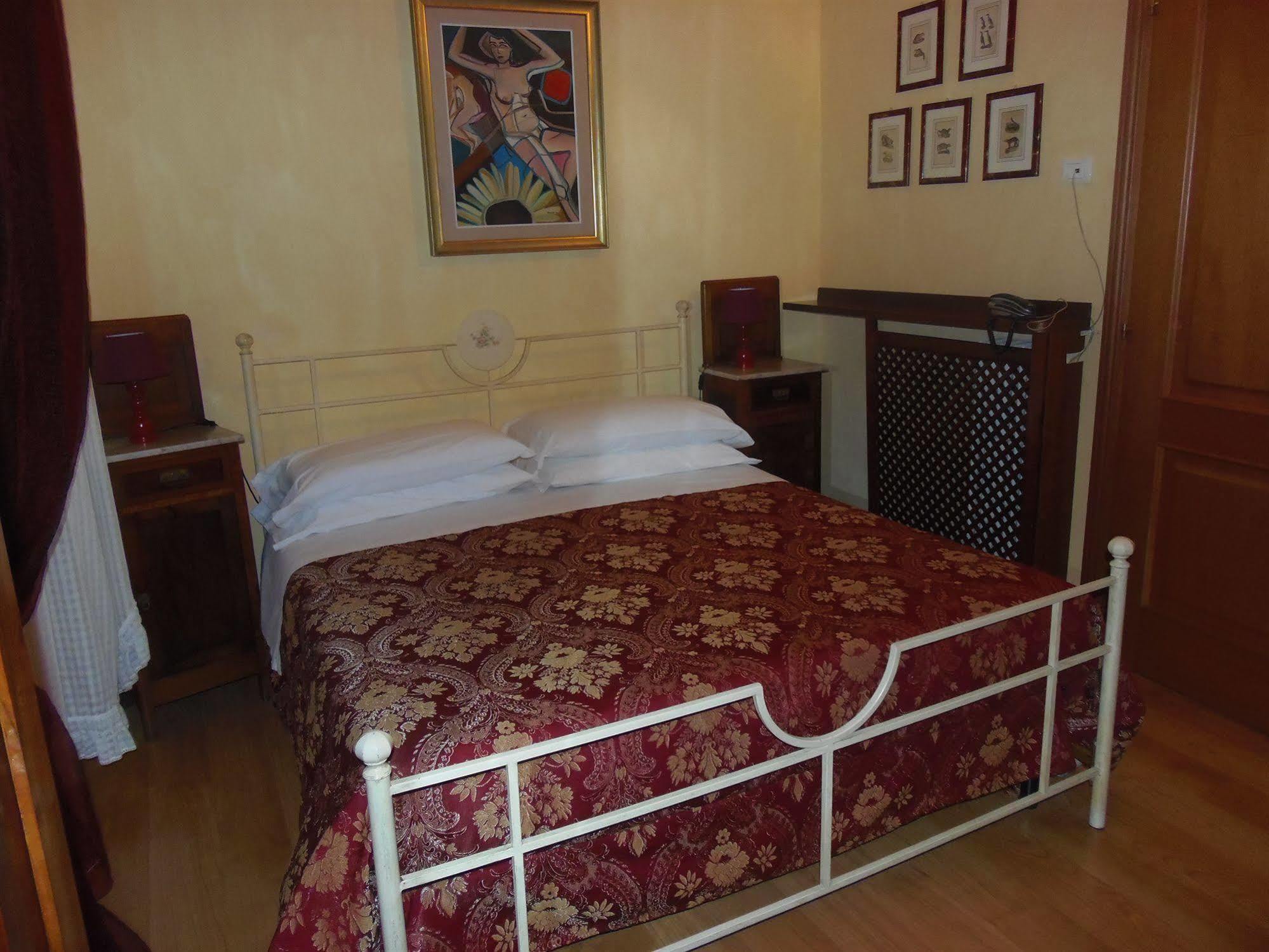 Hotel Morlacchi Perugia Bagian luar foto